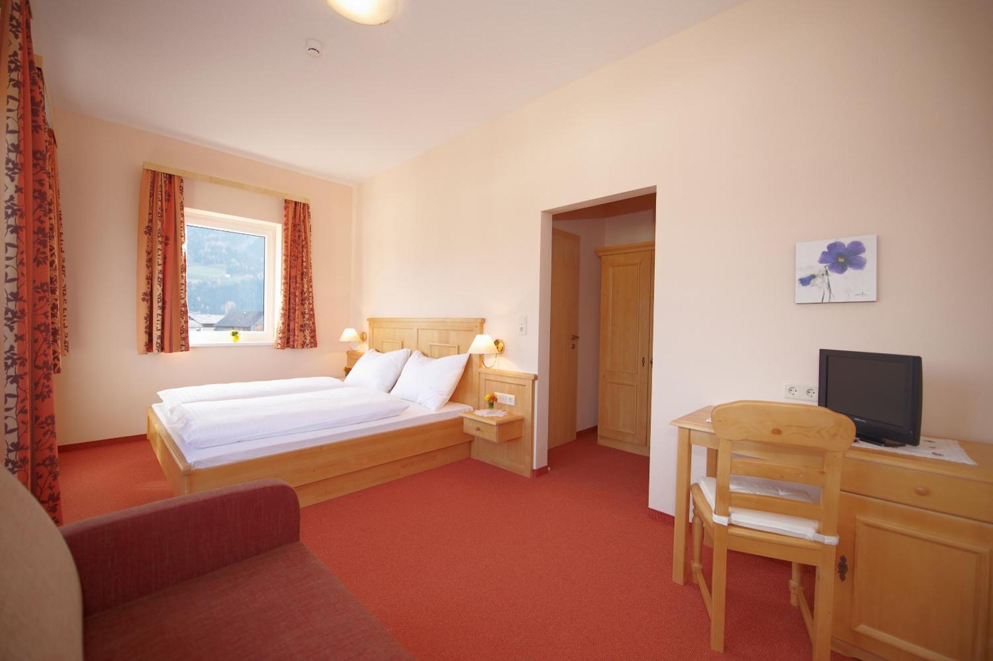 Hotel Pariente Schladming Bagian luar foto